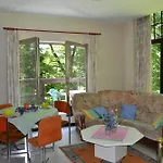 公寓式酒店 Marcinelle Jardins De La Fontaine Qui Bout Parking Gratuit 沙勒罗瓦
