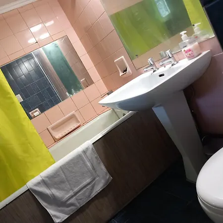 Marcinelle Jardins De La Fontaine Qui Bout Parking Gratuit 3*