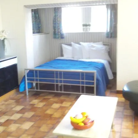 Marcinelle Jardins De La Fontaine Qui Bout Parking Gratuit Apart-hotel Charleroi