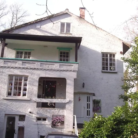 Marcinelle Jardins De La Fontaine Qui Bout Parking Gratuit 3*