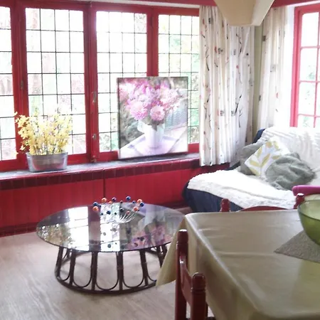 Marcinelle Jardins De La Fontaine Qui Bout Parking Gratuit Apart-hotel 3*